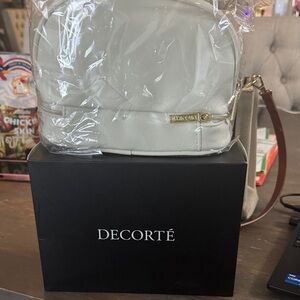 Decorté White Handbag